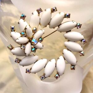 Vintage Milk Glass Brooch